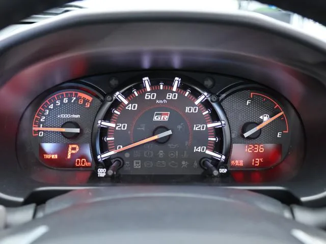 Toyota Copen GR SPORT 2023 — миниатюра 5