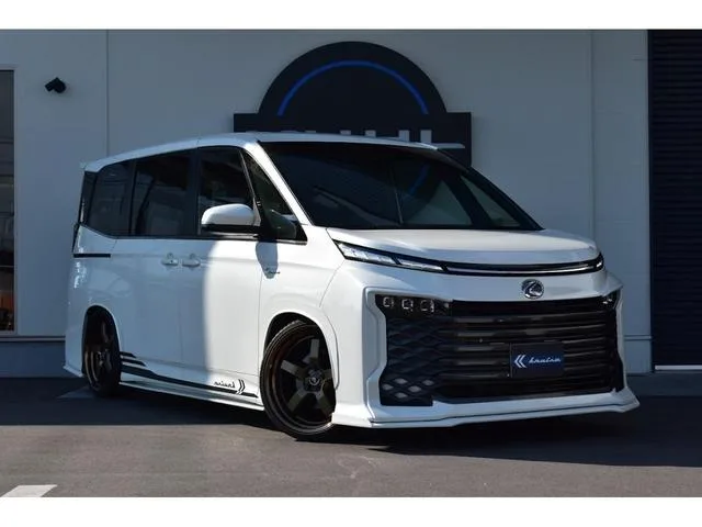 Toyota VOXY 2022 — миниатюра 2