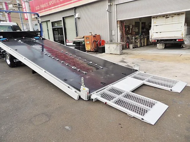Mitsubishi Fuso FIGHTER 2023 — миниатюра 3