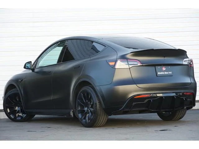 Tesla Model Y BASE GRADE 2022 — миниатюра 2