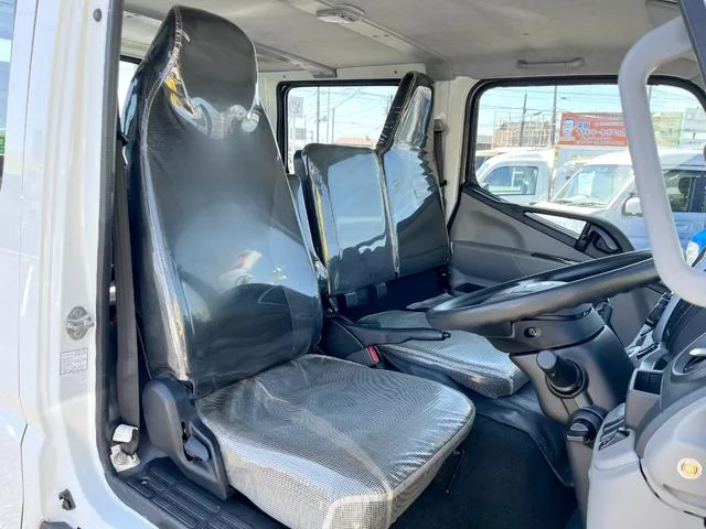 Mitsubishi Fuso CANTER DOUBLE CAB ALL LOW FLOOR 2022 — миниатюра 5