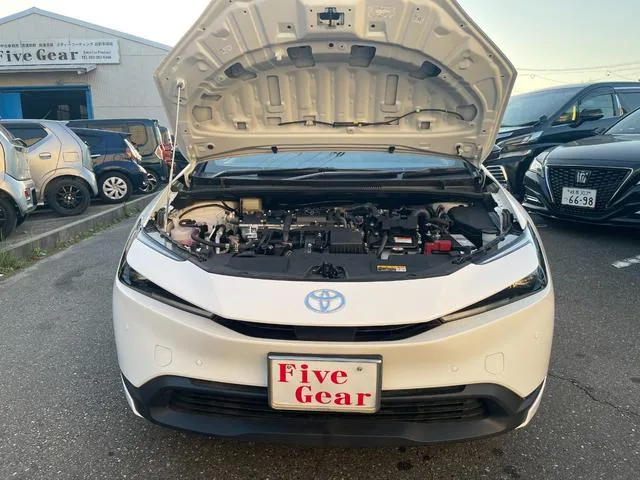 Toyota Prius X 2025 — миниатюра 3