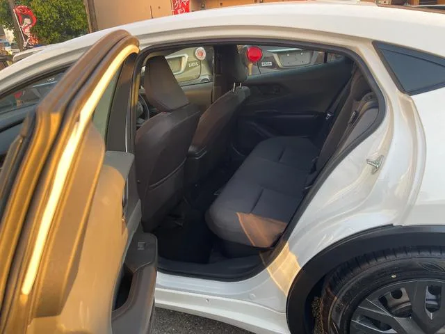Toyota Prius X 2025 — миниатюра 4