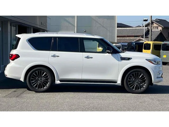 Infiniti QX80 2022 — миниатюра 4