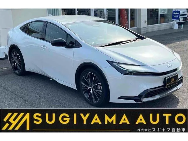 Toyota Prius Z 2023 — фото 1, купить с доставкой в Москву
