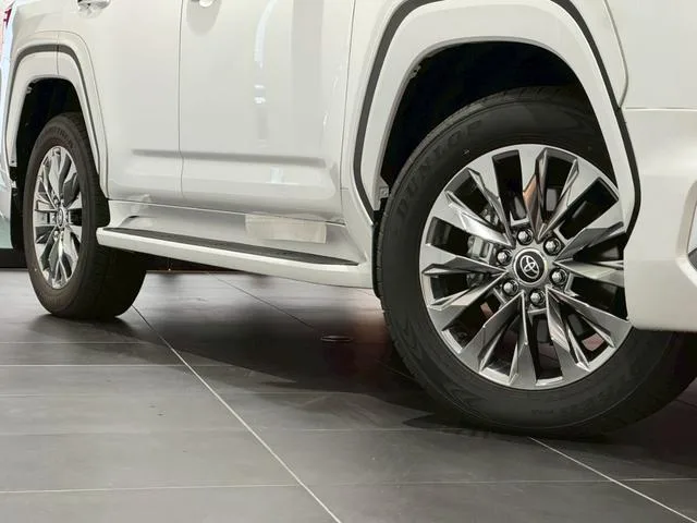 Toyota Land Cruiser ZX 2025 — миниатюра 2