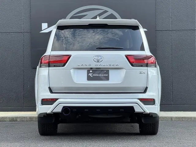 Toyota Land Cruiser ZX 2023 — миниатюра 3