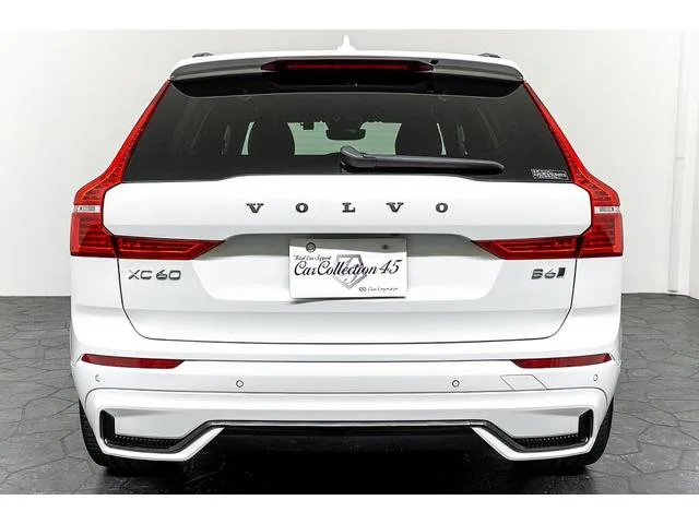 Volvo XC60 B6 AWD R-DESIGN 2022 — миниатюра 2