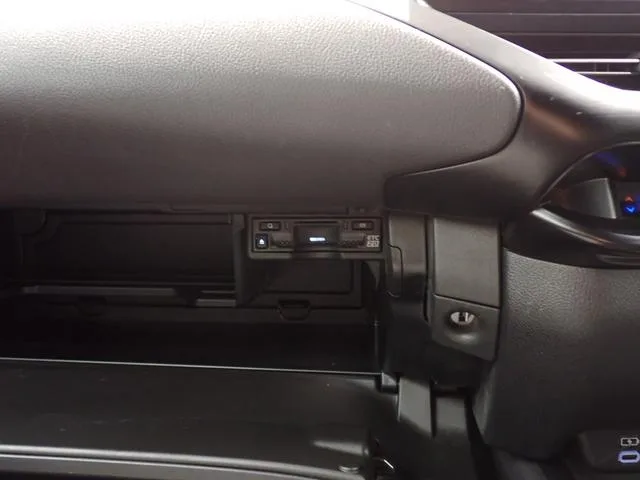 Lexus UX UX250H F SPORT 2023 — миниатюра 5