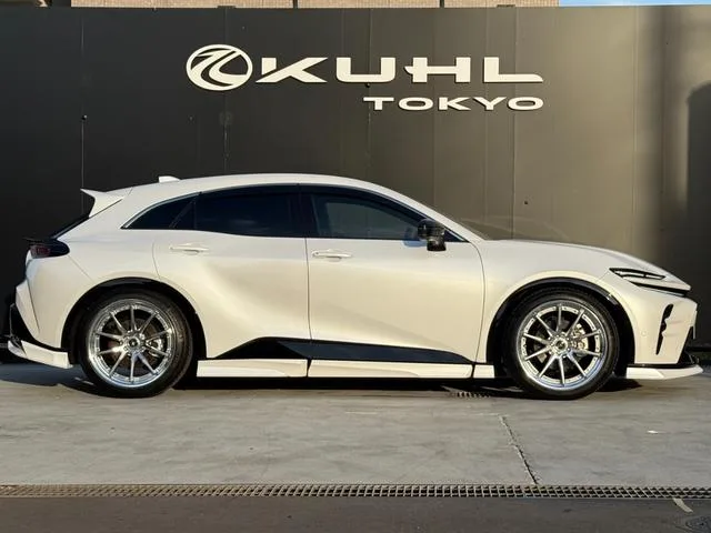 Toyota CROWN SPORT Z 2024 — миниатюра 3
