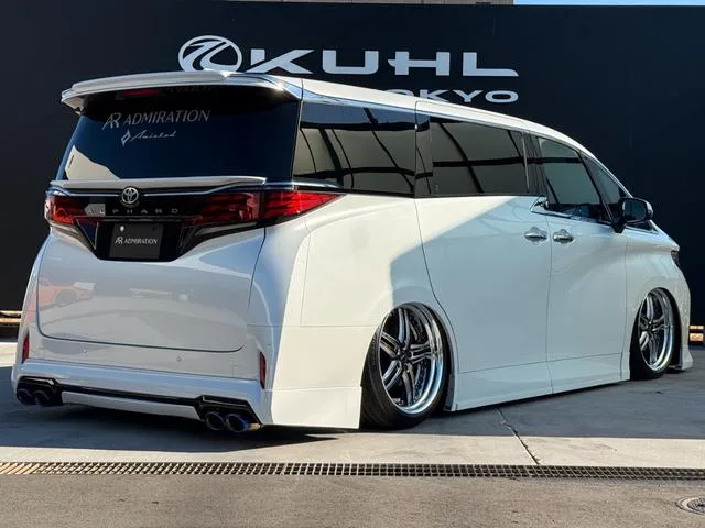 Toyota Alphard Z 2024 — миниатюра 2