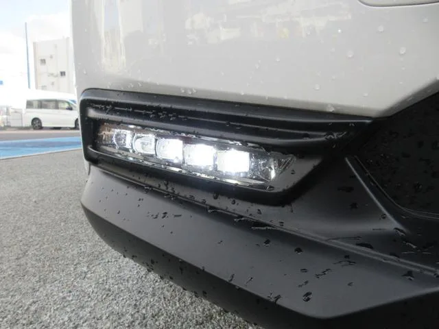 Honda FREED HYBRID HYBRID CROSSTAR 2023 — миниатюра 4