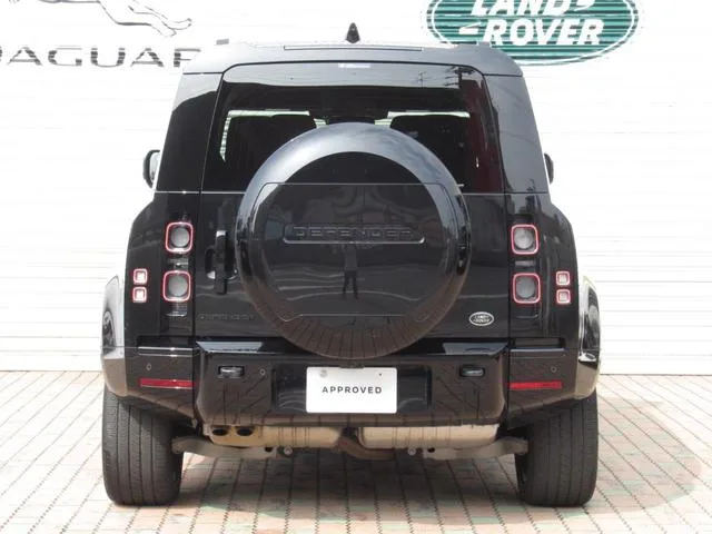 Land Rover Defender 110X D300 2023 — миниатюра 5