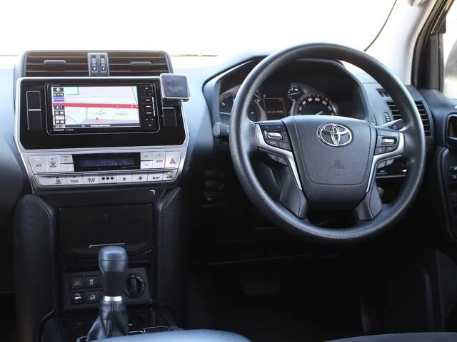 Toyota Land Cruiser Prado TX 2022 — миниатюра 2