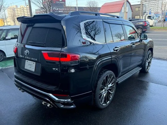 Toyota Land Cruiser ZX 2023 — миниатюра 5