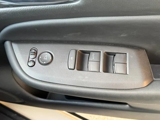 Honda FIT E:HEV HOME BLACK STYLE 2024 — миниатюра 4