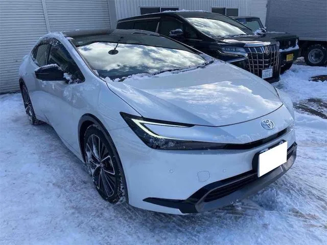Toyota Prius Z 2025 — миниатюра 2