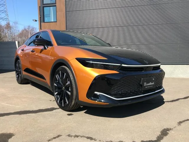 Toyota CROWN CROSSOVER RS ADVANCED 2022 — миниатюра 2