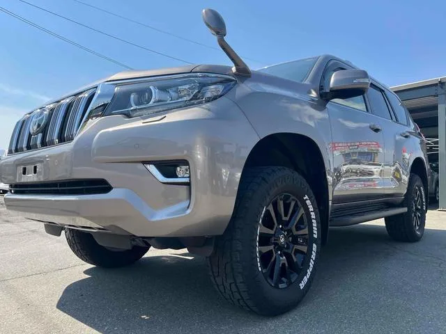 Toyota Land Cruiser Prado TX 2023 — миниатюра 5