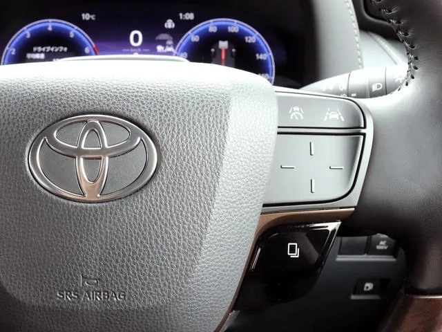 Toyota VELLFIRE HYBRID Z PREMIER 2023 — миниатюра 5