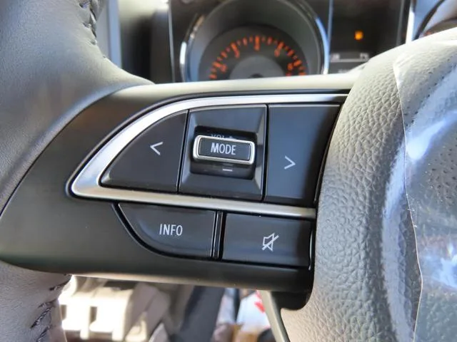 Suzuki JIMNY NOMADE FC 2025 — миниатюра 5