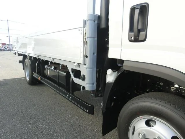Isuzu ELF TRUCK LONG FULL FLATLOW 2025 — миниатюра 2