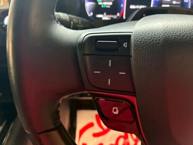 Toyota Alphard Z 2023 — миниатюра 2