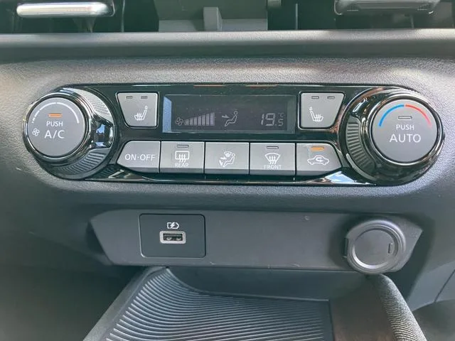 Nissan AURA G FOUR 2022 — миниатюра 5