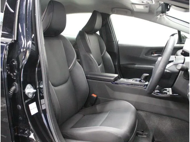 Toyota Prius Z 2024 — миниатюра 4