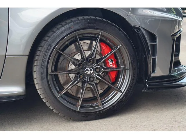 Toyota GR YARIS RZ HIGH PERFORMANCE 2024 — миниатюра 4