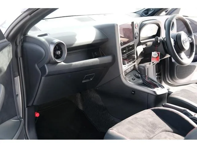 Toyota GR YARIS RZ HIGH PERFORMANCE 2024 — миниатюра 5
