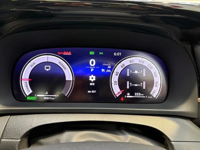 Toyota CROWN CROSSOVER G ADVANCED 2022 — миниатюра 3