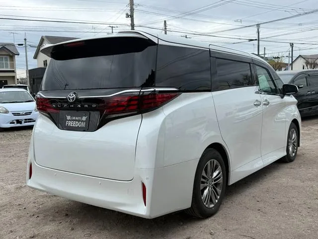 Toyota Alphard Z 2024 — миниатюра 2