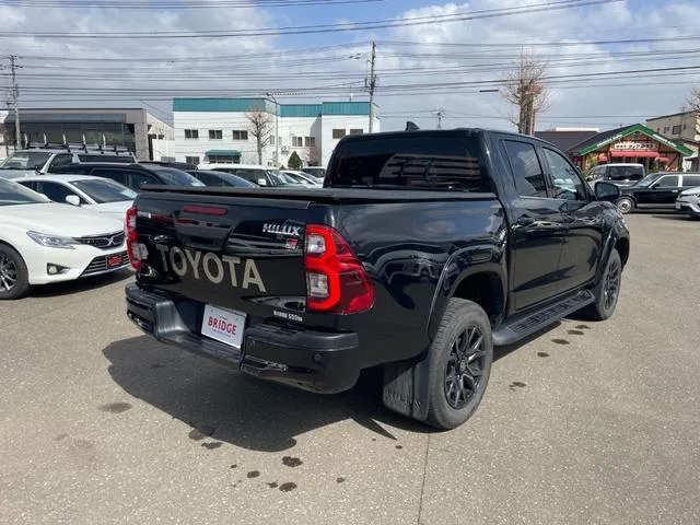 Toyota Hilux Z GR SPORT 2023 — миниатюра 3