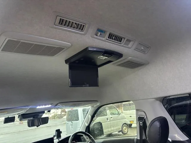 Toyota HIACE WAGON GRAND CABIN FINE TECH TOURER 2023 — миниатюра 5