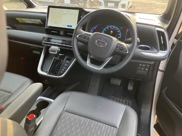 Toyota NOAH HYBRID S-Z 2025 — миниатюра 3