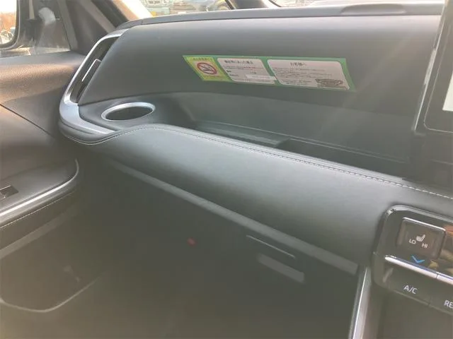 Toyota NOAH HYBRID S-Z 2025 — миниатюра 4