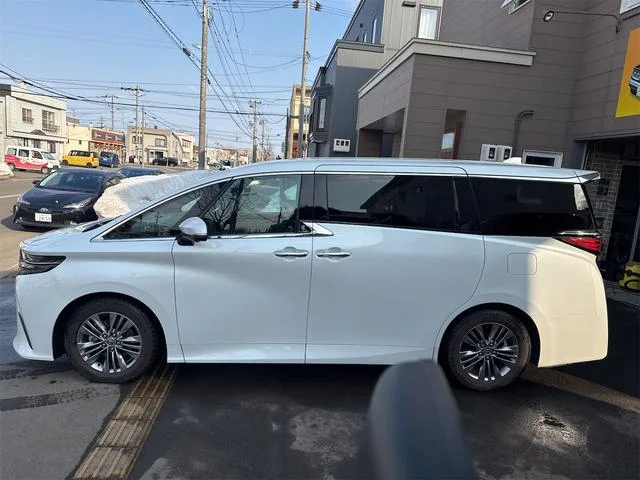 Toyota Alphard Z 2023 — миниатюра 5