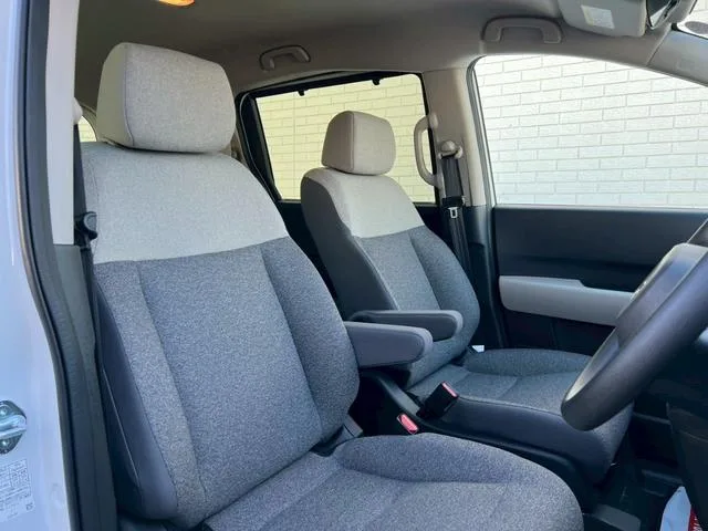 Honda FREED E:HEV AIR 2025 — миниатюра 2