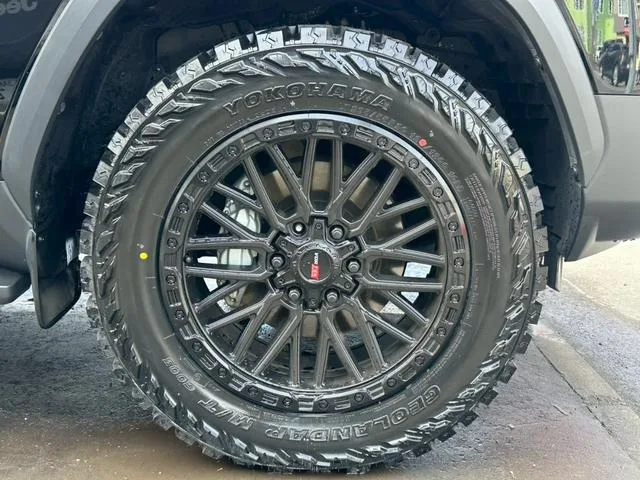 Toyota Land Cruiser GR SPORT 2024 — миниатюра 2