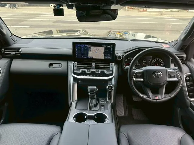 Toyota Land Cruiser GR SPORT 2024 — миниатюра 3