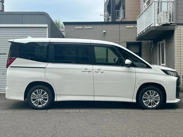 Toyota NOAH HYBRID S-Z 2025 — миниатюра 4