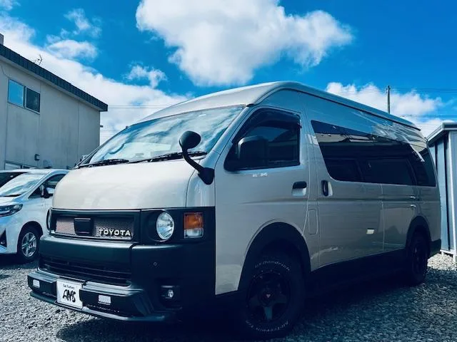 Toyota HIACE WAGON GRAND CABIN 2022 — фото 1, купить с доставкой в Москву