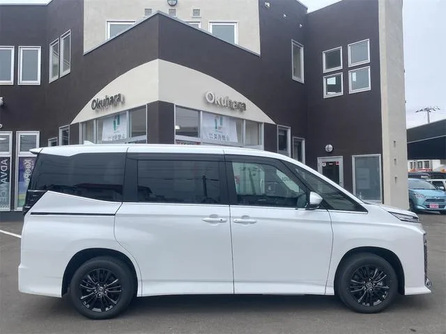 Toyota VOXY HYBRID S-Z 2026 — миниатюра 2