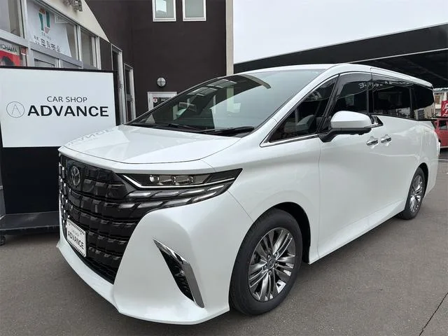 Toyota ALPHARD HYBRID Z 2026 — фото 1, купить с доставкой в Москву
