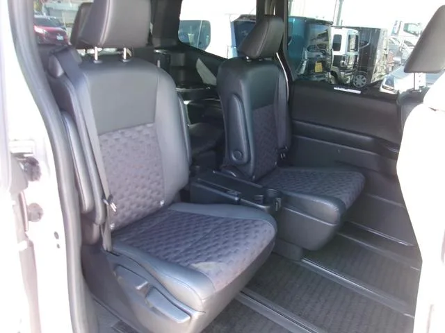 Toyota VOXY HYBRID S-Z 2022 — миниатюра 5