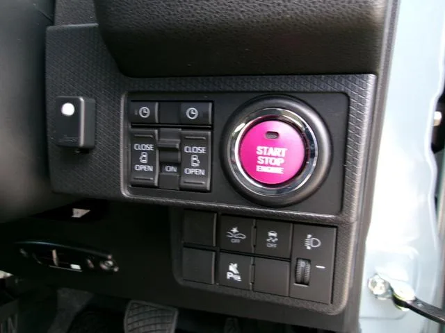 Daihatsu TANTO FUN CR0SS TURBO 2025 — миниатюра 4