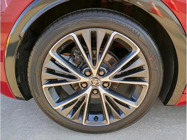 Toyota Prius Z 2023 — миниатюра 3