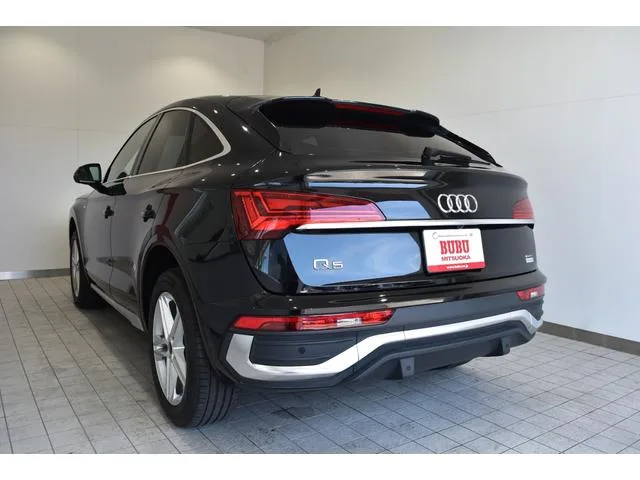 Audi Q5 Sportback 40TDI QUATTRO S LINE 2023 — миниатюра 2
