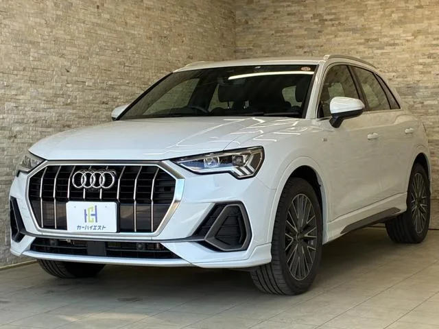 Audi Q3 35 TFSI S LINE 2023 — фото 1, купить с доставкой в Москву